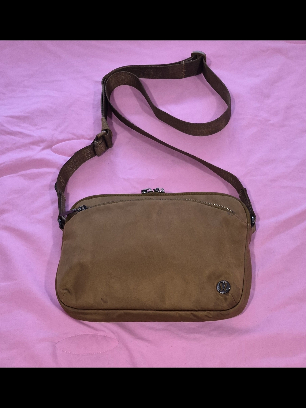 Lululemon Brown Crossbody/Shoulder Bag (9.5"L x 7"H x 1" D).